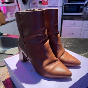 Madden Girl Fraction Leather Ankle Boots (Women’s 8.5)(EUC)